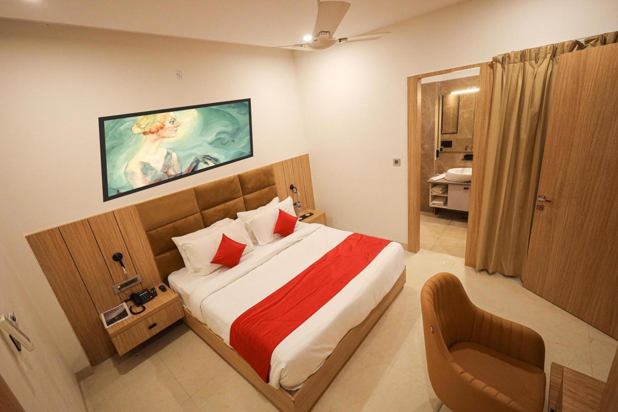 The Royal Legacy Hotel Lucknow Eksteriør billede