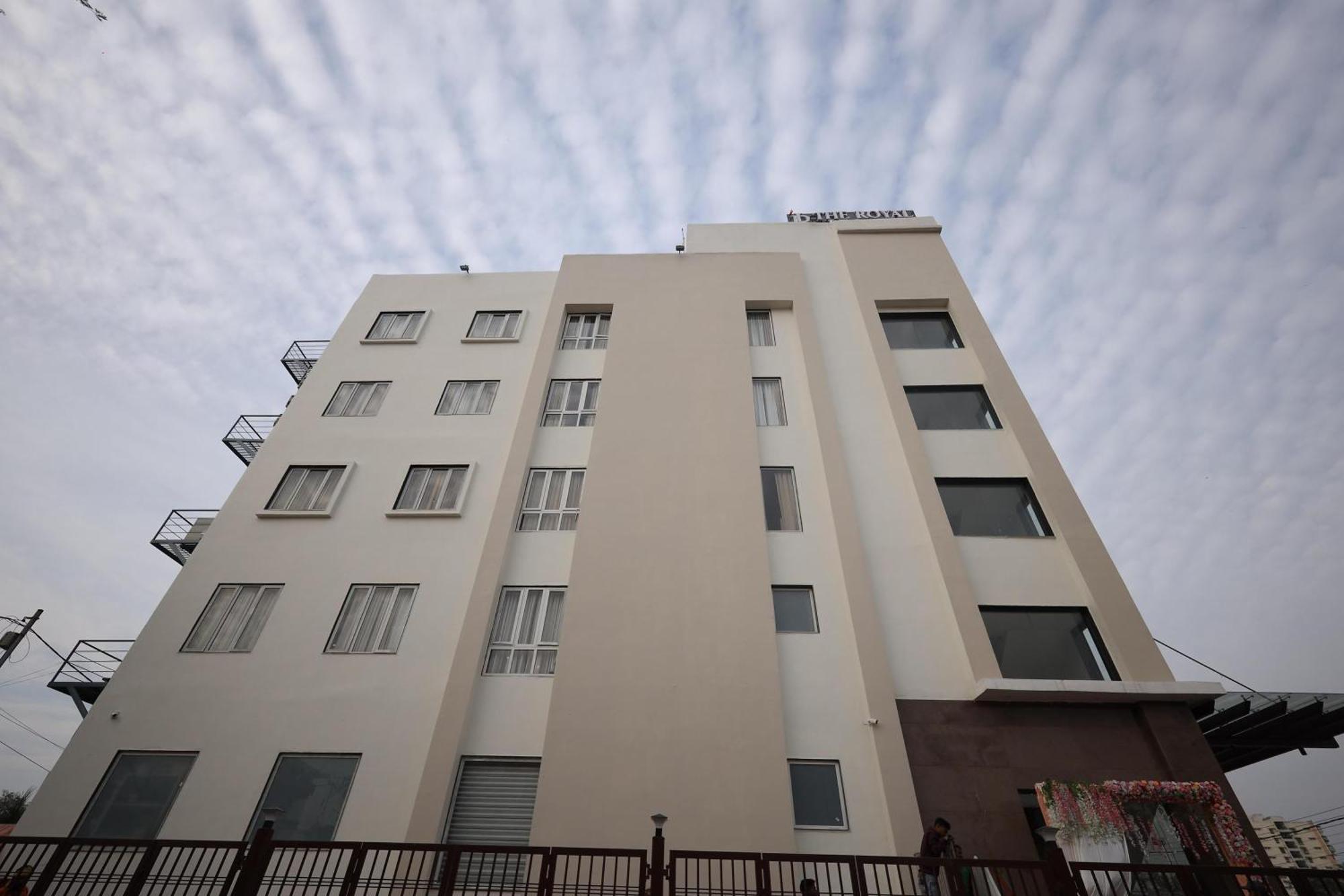 The Royal Legacy Hotel Lucknow Eksteriør billede