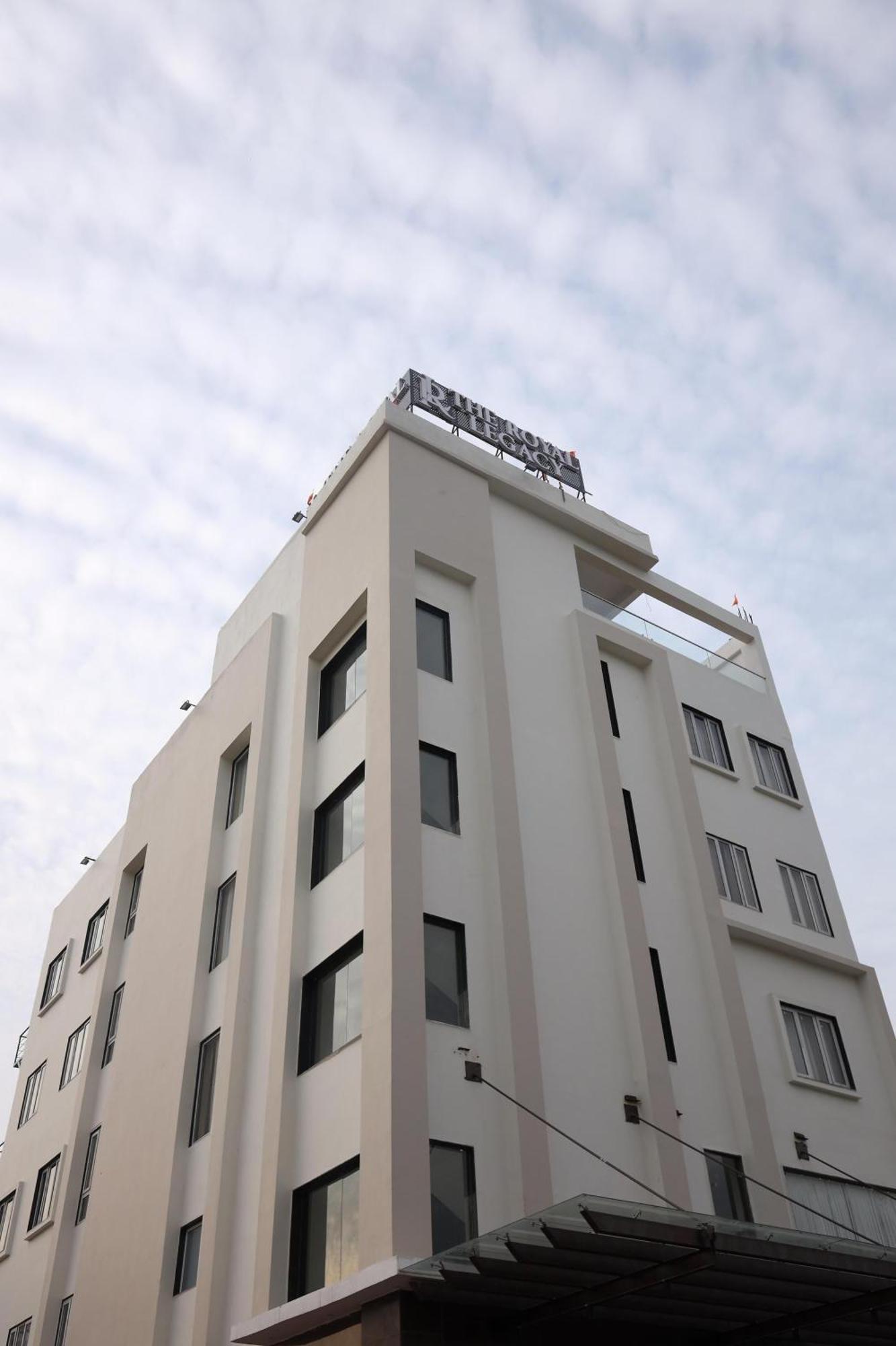 The Royal Legacy Hotel Lucknow Eksteriør billede