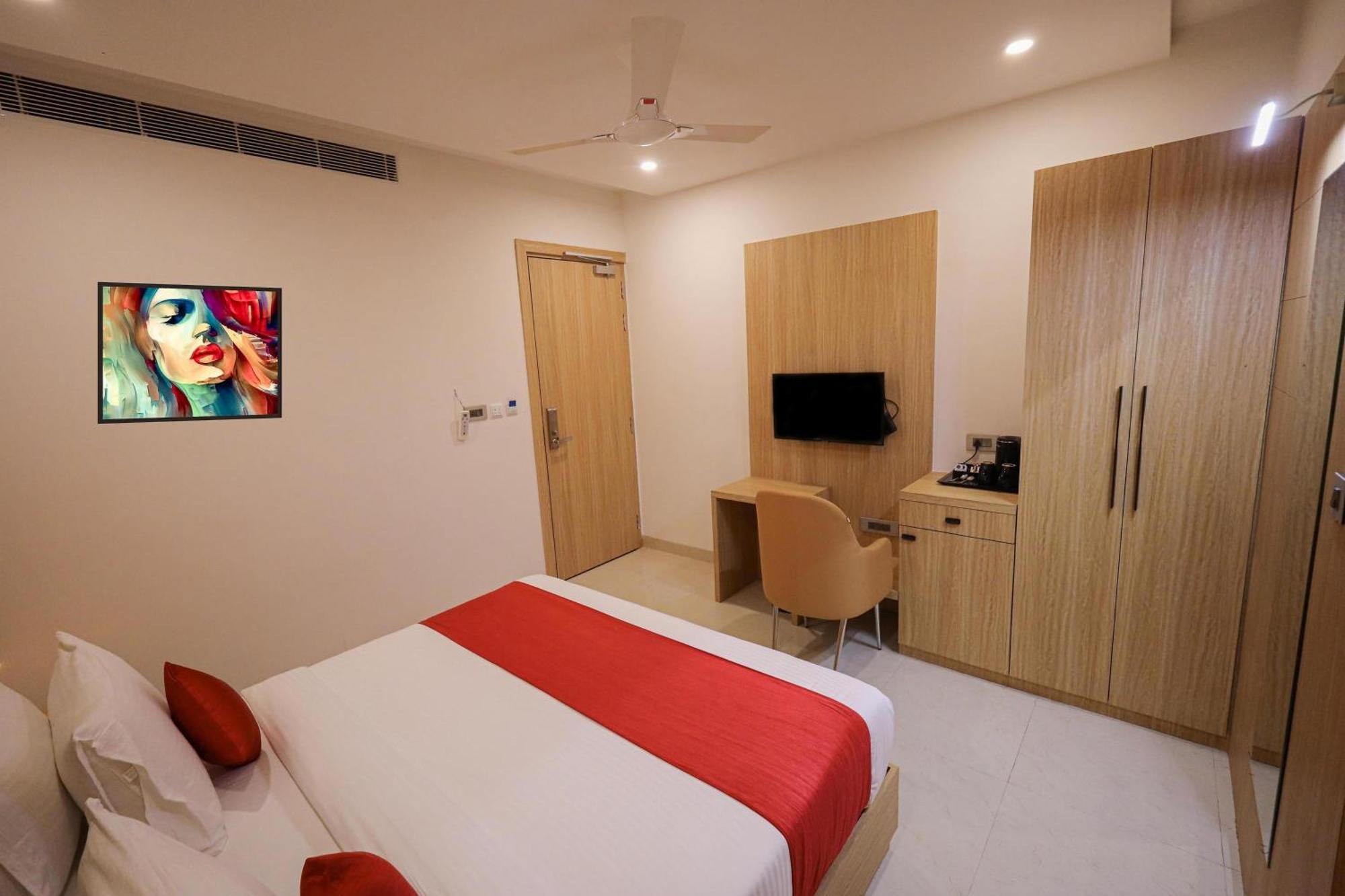 The Royal Legacy Hotel Lucknow Eksteriør billede